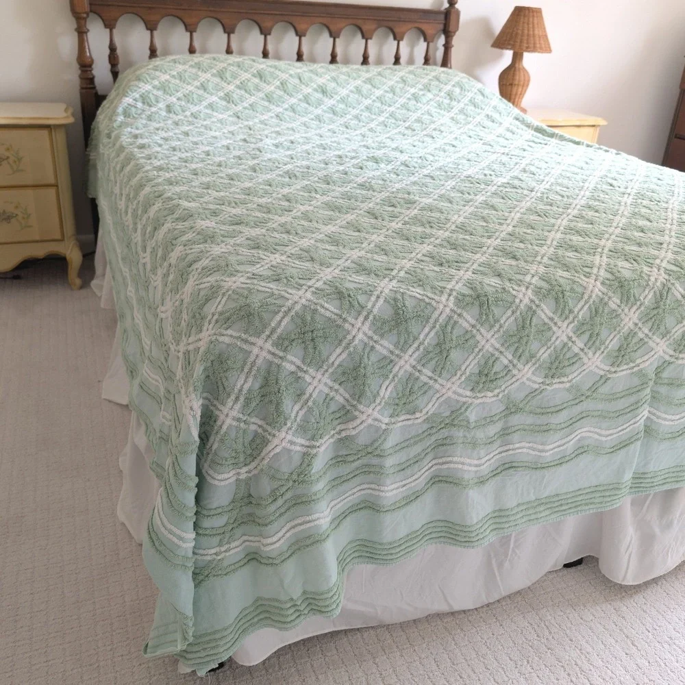 Vintage Burlington House Mint Green Chenille Bedspread White Tufted Queen